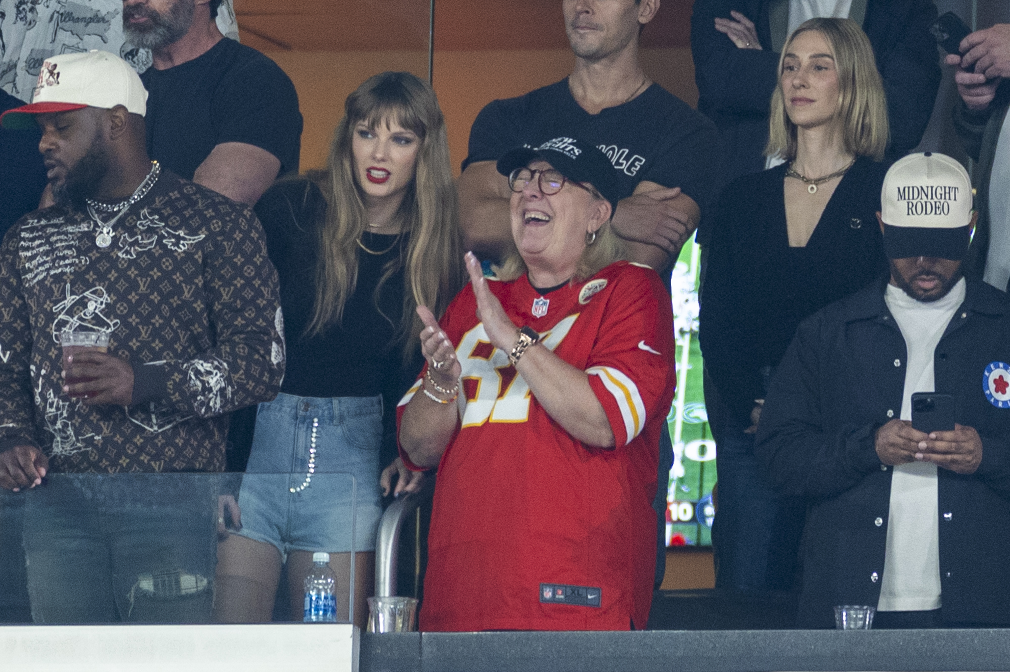 Donna Kelce with Taylor Swift