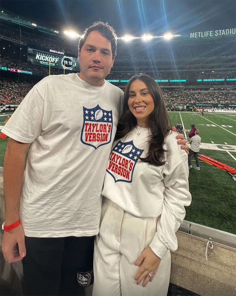 Claudia Oshry and Ben Soffer at the Jets-Chiefs game. 